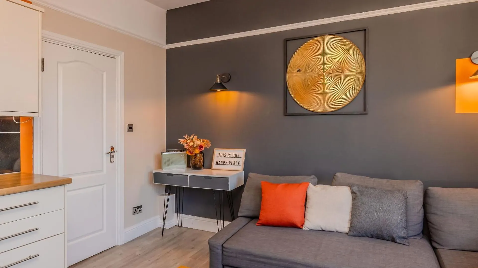 2 Bedroom Apartment Next To Brighton Beach & Shopping Center